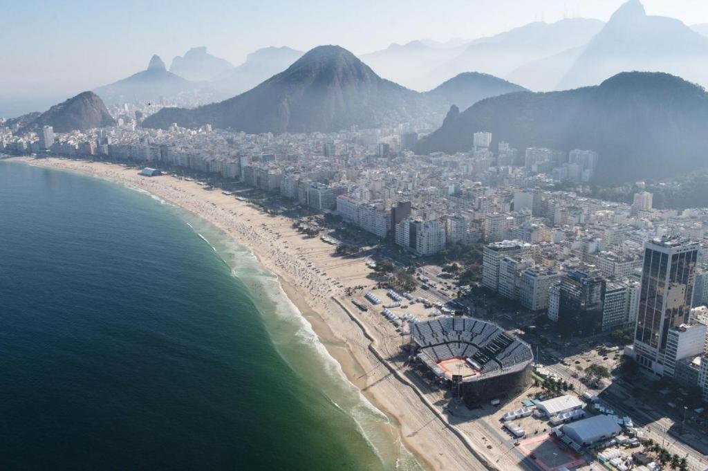Studio Completo Na Praia De Copacabana Com Ar, Wifi, Netflix, Ate 4 Pessoas, Fundos Claro E Silencioso, Pauloangerami Pj135 Rio de Janeiro Dış mekan fotoğraf