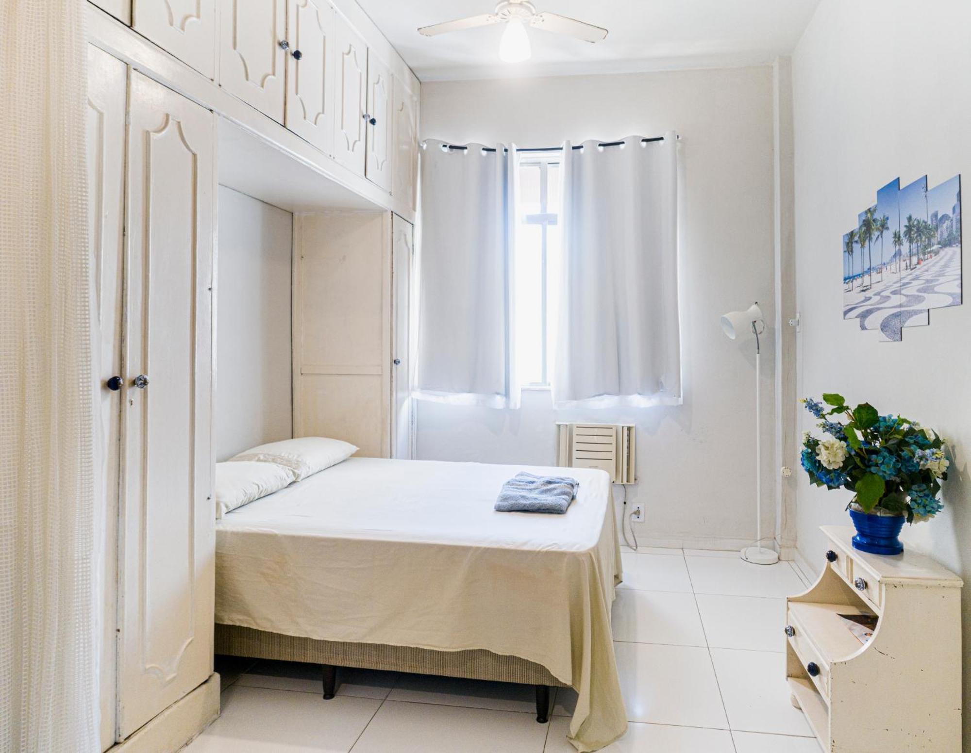 Studio Completo Na Praia De Copacabana Com Ar, Wifi, Netflix, Ate 4 Pessoas, Fundos Claro E Silencioso, Pauloangerami Pj135 Rio de Janeiro Dış mekan fotoğraf